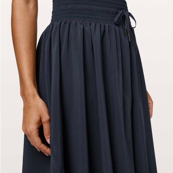 Lululemon The Everyday Skirt BASICALLY NWOT  
True Navy - Picture 2 of 6